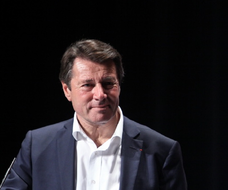 Christian Estrosi se félicite du rachat par le groupe Renault-Nissan des activités R&D d’Intel (Photo Robert Poulain)