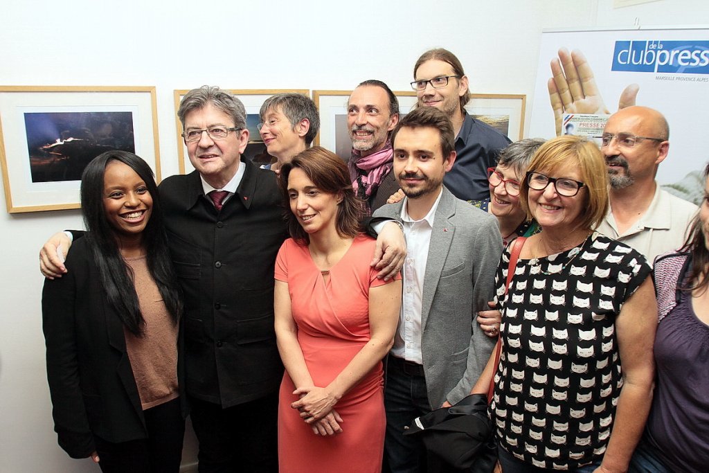 Mélenchon a confirmé sa candidature à Marseille entouré de Sarah Soilih sa porte-parole nationale et sa suppléante Sophie Camard ex-tête de liste aux régionales avec Jean-Marc Coppola (PCF) (Photo Robert Poulain)