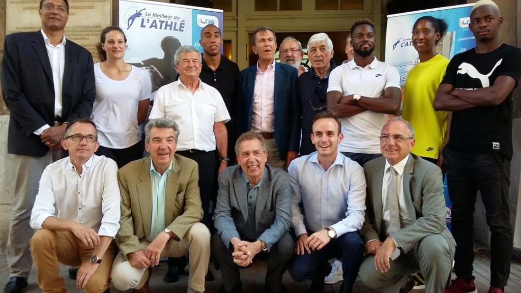 Organisateurs, partenaires et athlètes unis pour porter haut les couleurs de l'étape marseillaise du "Pro Athlé Tour". (Photo D.R)