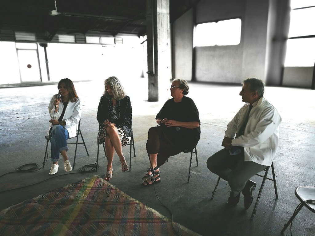 Stéphanie Calvino, Sophie Fontanel, Lidewij Edelkoort et Dider Parakian ont présente cette 2é édition de l'anti_fashion au J1 à Marseille (Photo ZAL)