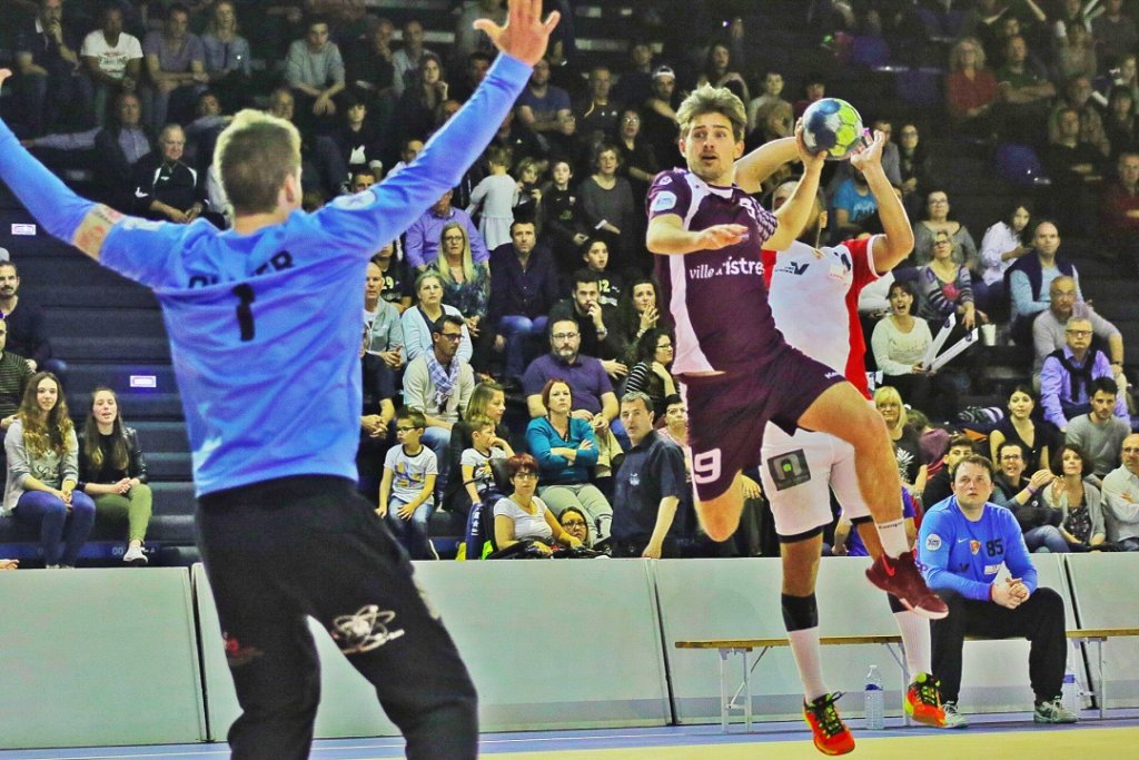 Istres Provence Handball resigne pour un an de l’ailier droit Niels Perronneau (Photo istreshandball)