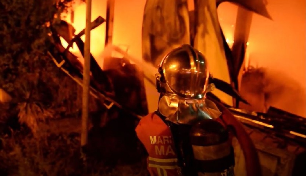 L’intervention a mobilisé 11 engins et 49 marins-pompiers (Capture film BMPM/SM Etourneau)