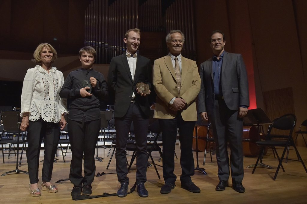 Réunis sur la scène de l’auditorium du conservatoire Darius Milhaud, Kathleen Fonmarty-Dussurget qui n’a de cesse, depuis de nombreuses années, de faire vivre la mémoire de son grand oncle Gabriel, Rafaël Arreghini, Alphonse Cemin, Dominique de Williencourt et Leonardo Garcia Alarcon. (Photo Jean-Claude Carbonne)