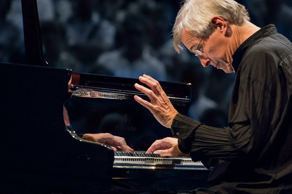 Christian Zacharias une leçon d’équilibre pianistique, d’intelligence et de nuance (Photo Christophe Gremiot)