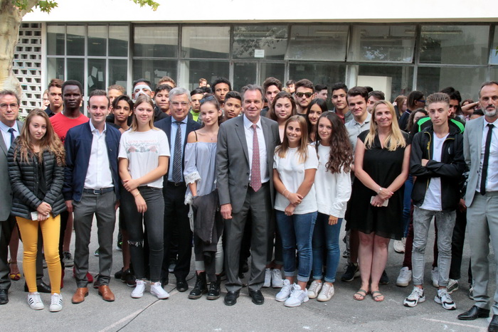 Renaud Muselier au Lycée Professionnel Léonard de Vinci à Marseille (Photo Robert Poulain)