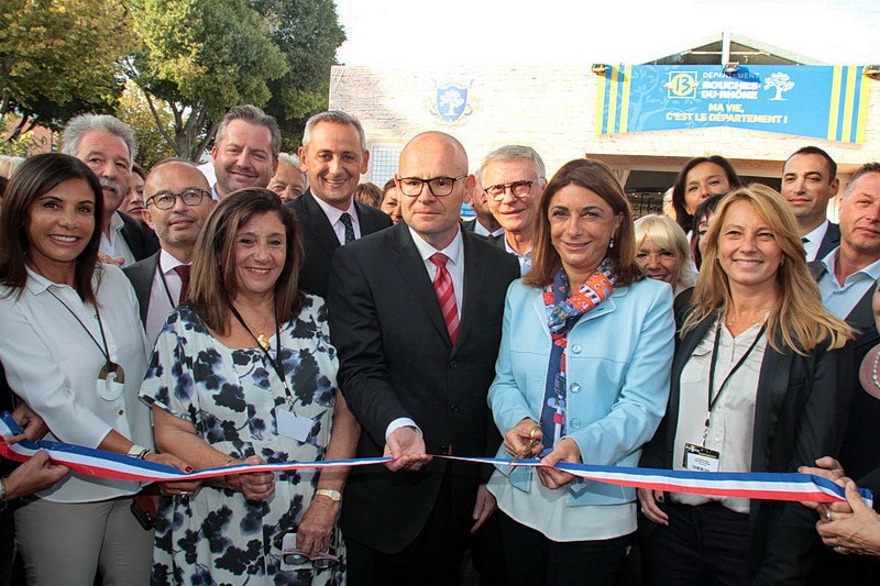 inauguration du stand du département des Bouches-du-Rhône par la présidente Martine Vassal, le préfet de police, Olivier-Pierre de Mazières, Nora Preziosi, Solange Biaggi, Sabine Bernasconi (Photo Robert Poulain)