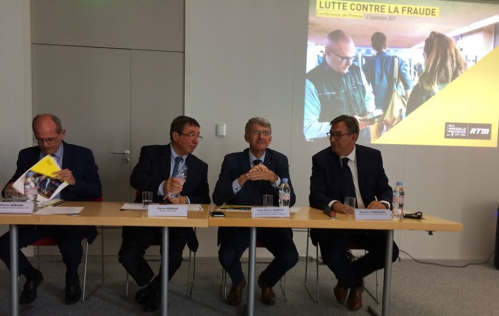 (De droite à gauche) Maxime Tommasini, Jean-Pierre Serrus, Pierre Reboud, Pierre Durand, Directeur général adjoint exploitation ont présenté le nouveau dispositif de lutte contre la fraude (Photo Mireille Bianciotto)