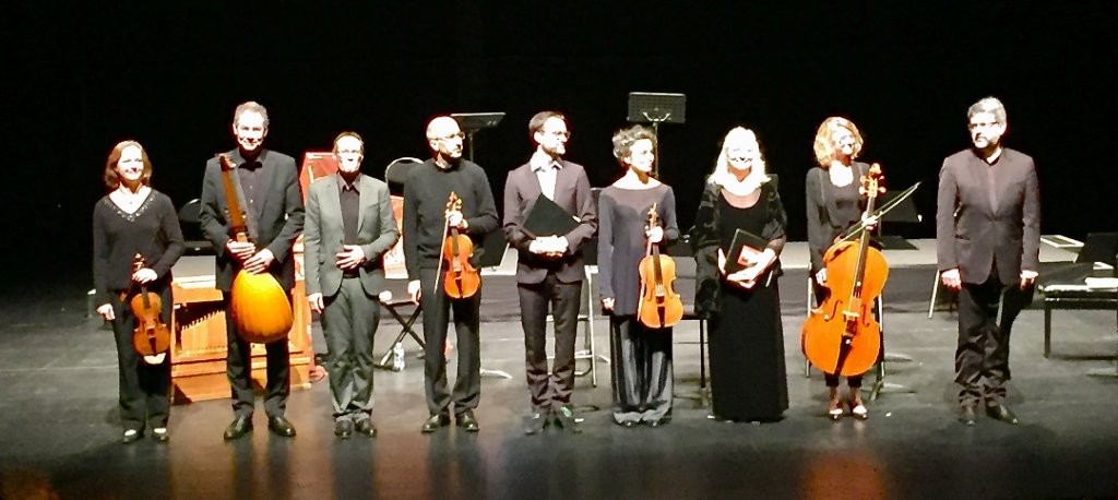 Concerto Soave aux saluts, mercredi soir dans la grande salle de La Criée qui était copieusement remplie pour cette première consacrée à Monteverdi. (Photo M.E).