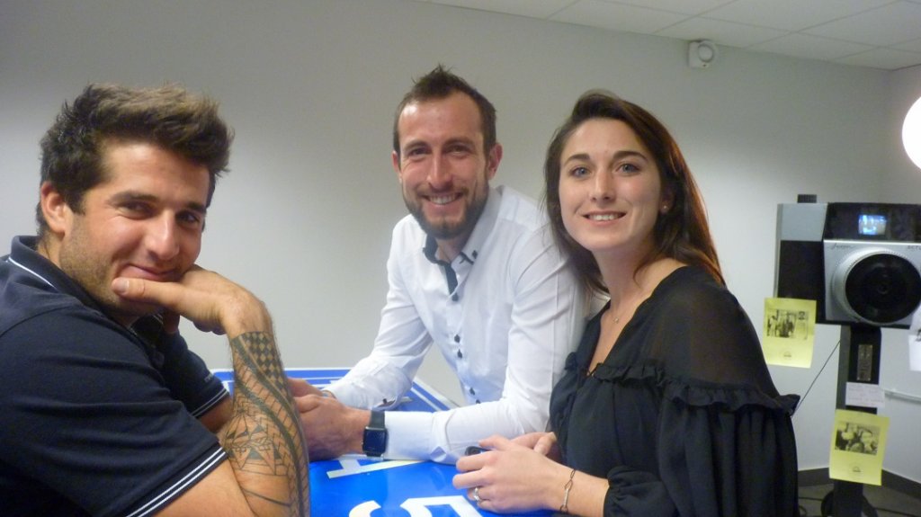 Des champions à la rencontre des jeunes Antony Munos voile laser , Alexandre Ferrer trial et Léocadie Ollivier de Pury, parachutiste (Photo Patricia Maillé-Caire)