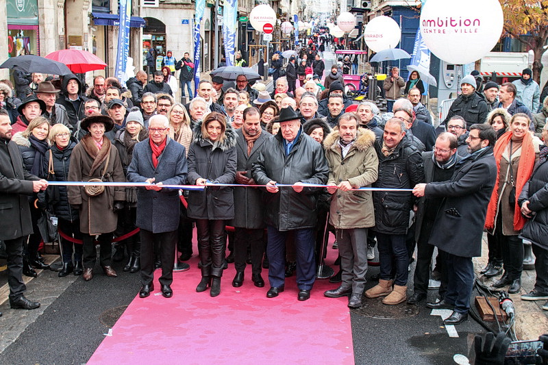 Inauguration de la rue Paradis en présence de Martine Vassal, présidente du CD13, Jean-Claude Gaudin maire de Marseille et président la métropole AMP, Jean-Luc Chauvin, président de la CCIMP (Photo Robert Poulain)