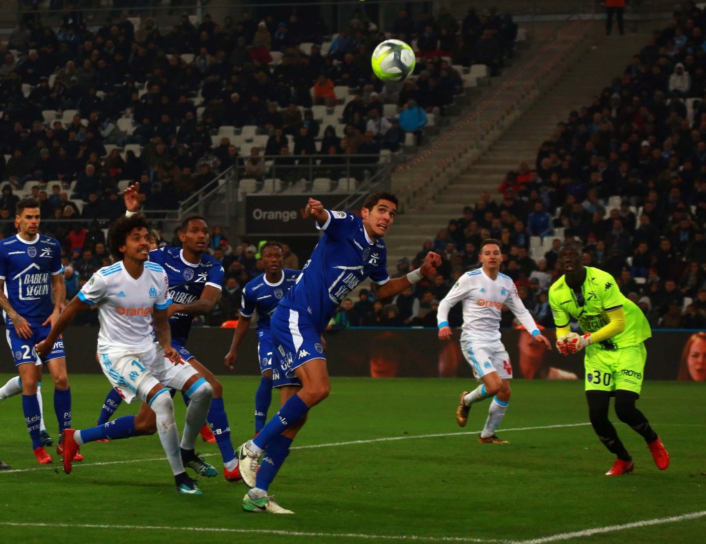 Le Brésilien Luiz Gustavo a été le meilleur olympien et a inscrit un beau but (Photo Wallis.fr)