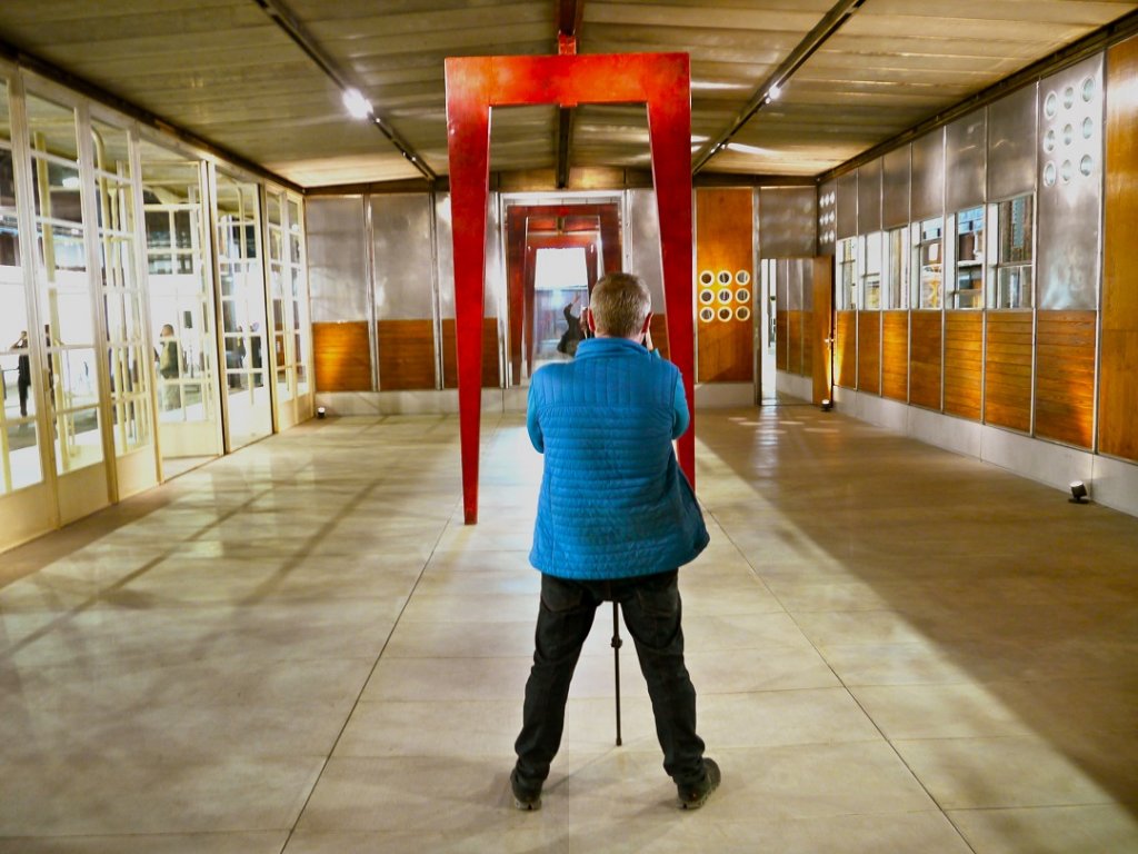 C’est une monumentale installation au cœur des Ateliers qui est proposée aux visiteurs. (Photo Michel Egea)