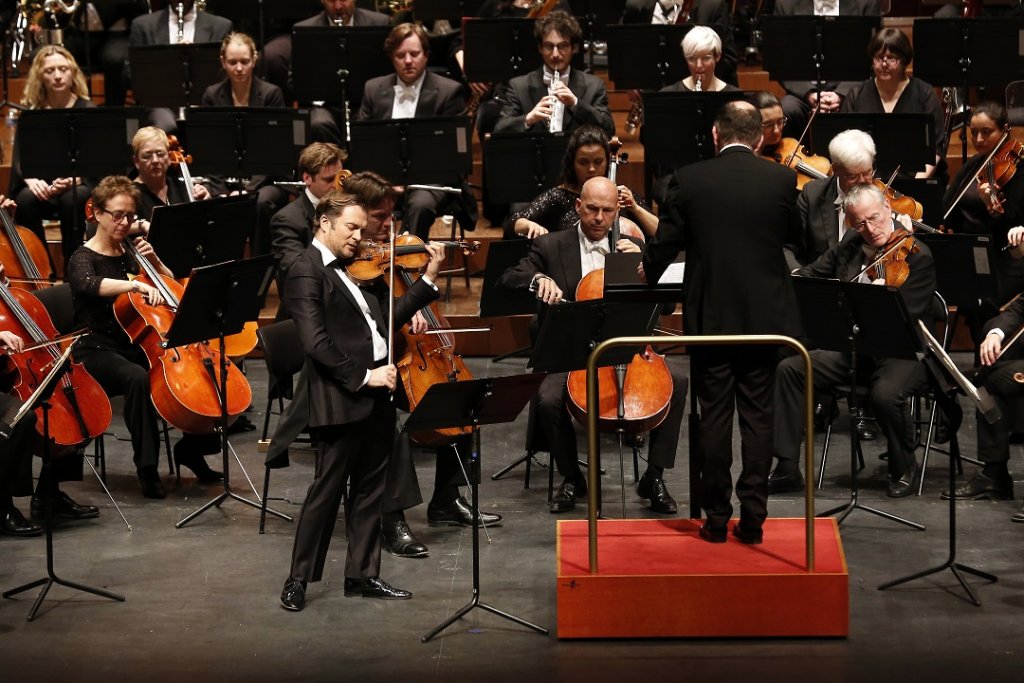 Renaud Capuçon a donné une interprétation très engagée du concerto n° 2 pour violon de Bartok. (Photo Caroline Doutre)