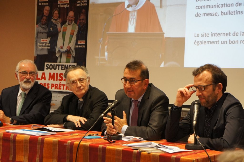 Mgr Georges Pontier vient de lancerla campagne du Denier du Culte en présence de Laurent Charignon, Thierry Mazellier, David Ajasse (Photo D.P.G.)