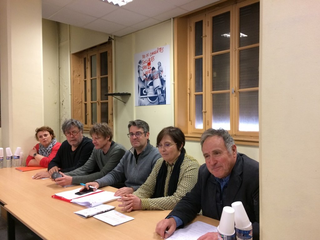 Séverine Gil,MPE13, André Jollivet, Maison de l'architecture et de la ville, Patrick Verbauwen, président du syndicat des architectes des Bouches-du-Rhône, Pierre-Marie Ganozzi FSU 13, Patricia Blanchet-Bhang, CAPEB13 et Me Christian Bruschi auteur du recours de contribuables marseillais (Photo M.B.)