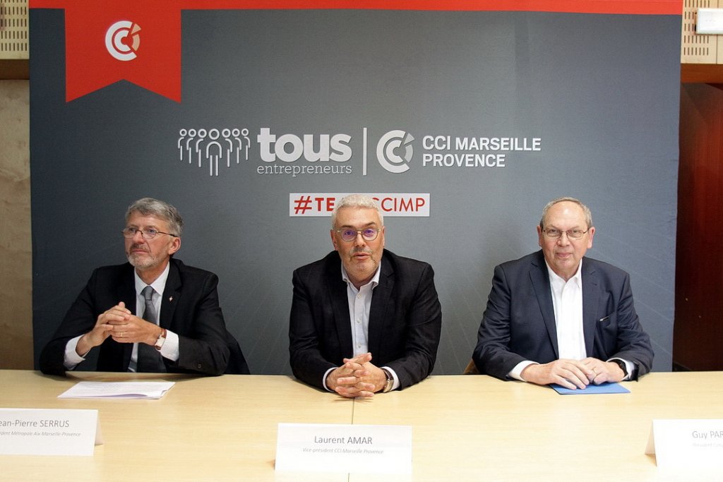 Légende: Jean-Pierre Serrus, Laurent Amar et Guy Partage ont dévoilé les projets prioritaires aux yeux des entrepreneurs d'Aix-Marseille-Provence en termes de mobilité (Photo Robert Poulain)