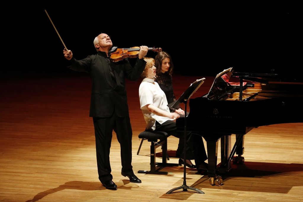 Vladimir Spivakov et Zoya Abolits au Conservatoire Darius Milhaud. (Photo Caroline Doutre)