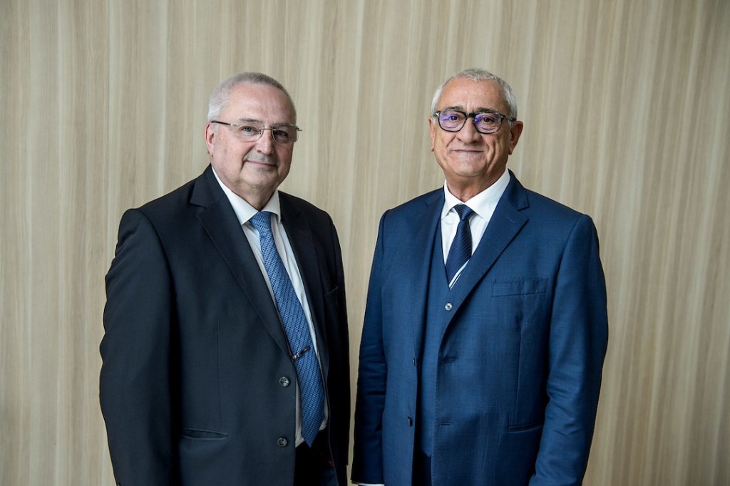 A gauche Roland Gomez élu à l’unanimité président de la CCI de région Provence-Alpes-Côte d’Azur - à droite Jean-Pierre Savarino, président de la CCI Nice Côte d’Azur, 1er vice-président de la CCIR (Photo D.R.)