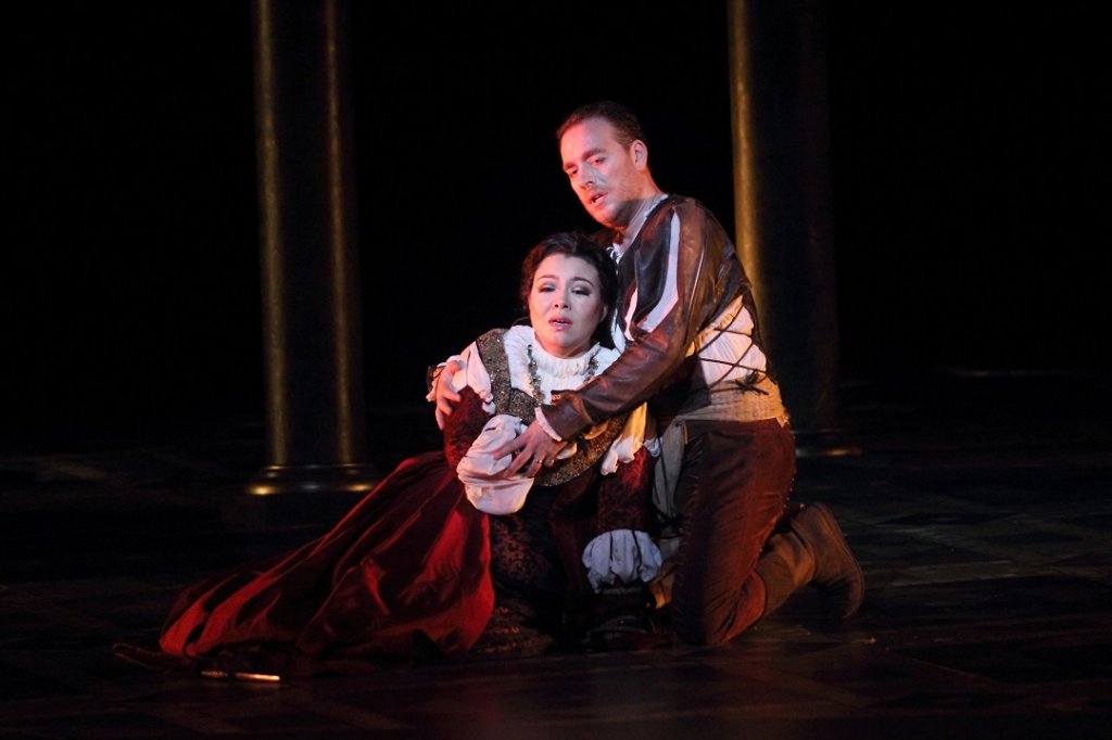 Hui He, Elvira et Francesco Meli, Ernani : le talent et les voix pour servir Verdi. (Photo Christian Dresse)