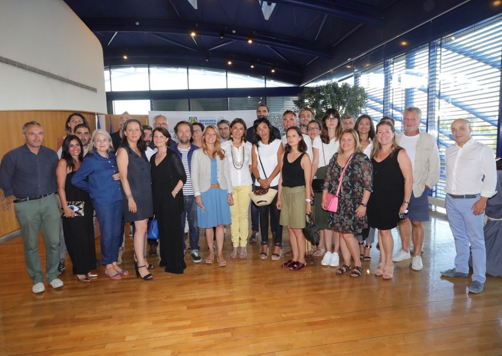 Les représentants de la filière textile et du monde de la mode à Marseille reçus par Martine Vassal à l’Hôtel du Département (Photo D.R.)