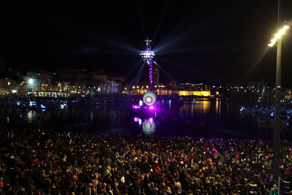 Le 14 février "Le Grand Baiser" sur le Vieux-Port (Photo Robert Poulain)