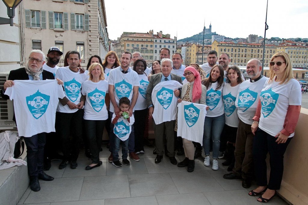 Tous unis contre la violence (Photo Robert Poulain)