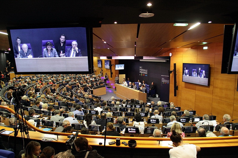 Séance du conseil métropolitain présidée par Marine Vassal (Photo Robert Poulain)