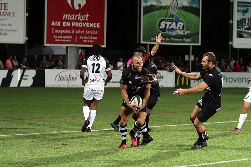 La joie après l’essai. Ici, Romain Sola. Une image que l’on aimerait voir souvent en 2019. (Photo Robert Poulain)