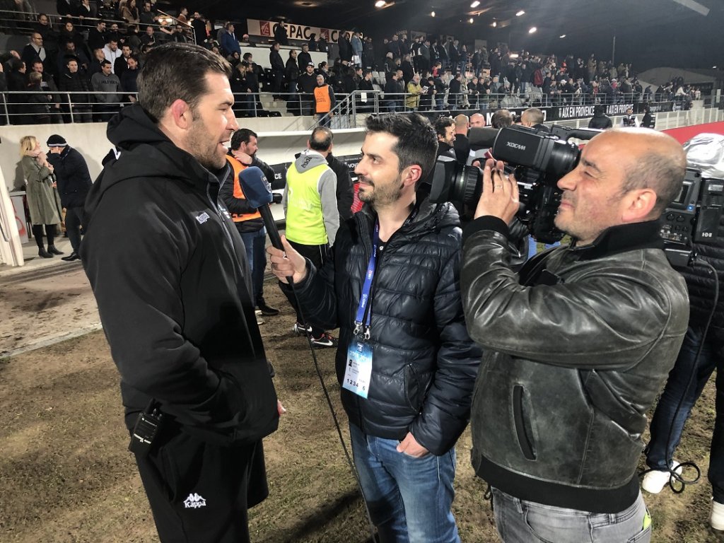 Jamie Cudmore, ici au micro de notre confrère d’Eurosport Fabrice Michelier, à l’issue d’une retentissante victoire de Provence Rugby face à Biarritz, ne sera plus Aixois la saison prochaine. (Photo M.E.)