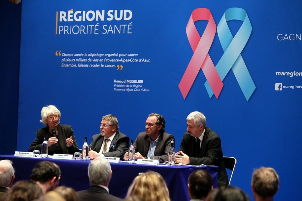 Renaud Muselier entouré de Brigitte Seradour, Philippe De Mester et Gérard Bertuccelli a lancé la stratégie régionale en faveur du dépistage des cancers (Photo Robert Poulain)