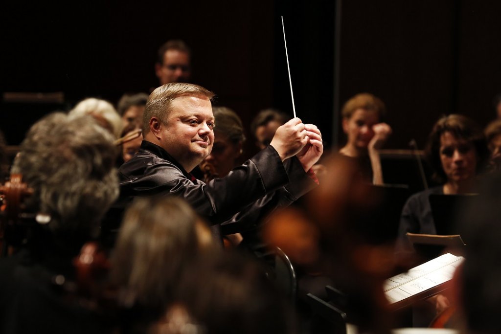 Du très grand Mikko Franck à la direction d’un non moins grand orchestre Philharmonique de Radio France. (Photo Caroline Doutre)