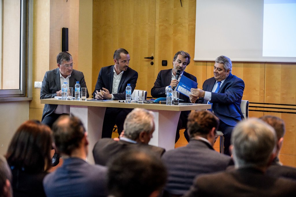 Alain Dousse, Ely de Travieso et Jean-Luc Chauvin sont revenus sur les propositions des entreprises ayant participé à Tous Acteurs, en présence de Pierre Dartout (Photo Robert Poulain)