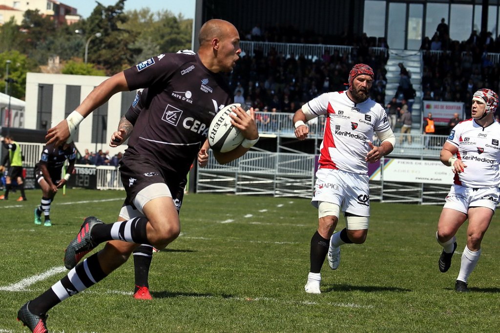 Florent Massip, encore au top face à Oyonnax, avec 24 points marqués. Le Réunionnais aura brillé tout au long de la saison. (Photo Robert Poulain)