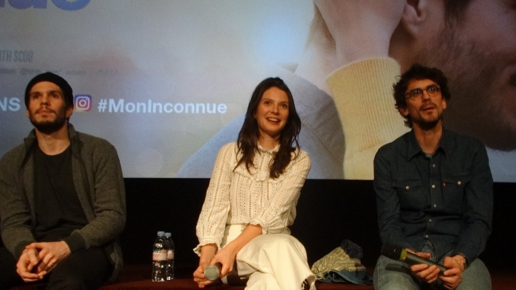 François Civil à gauche avec Joséphine Japy et le réalisateur Hugo Gélin au Cézanne lors de l’avant-première aixoise de "Mon inconnue" (Photo Jérémy Lam)