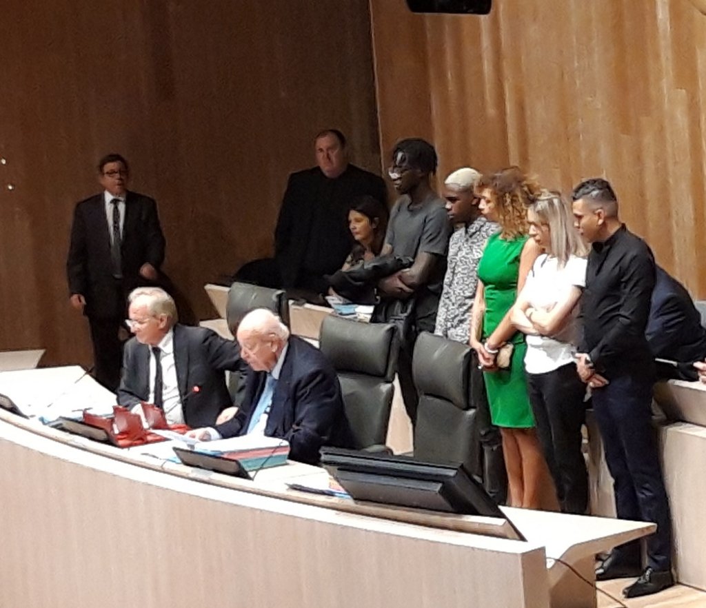 Six Marseillais mis à l'honneur lors du conseil municipal pour actes de bravoure (Photo Mireille Bianciotto)