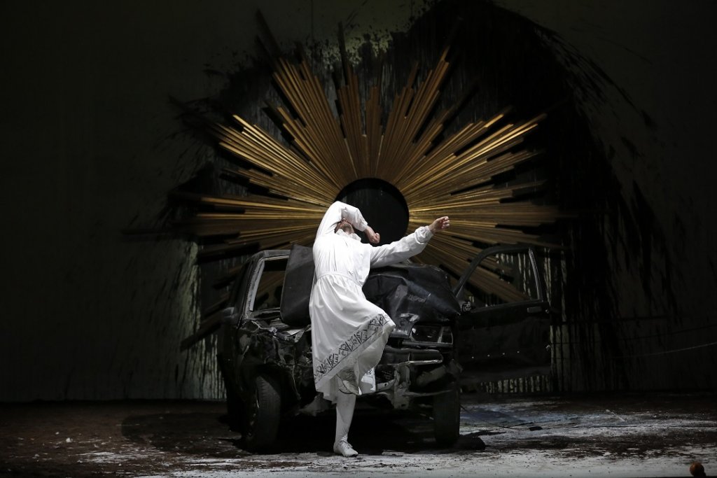 L'un des tableaux imaginés par Romeo Castellucci pour ce Requiem scénographié. (Photo Pascal Victor)