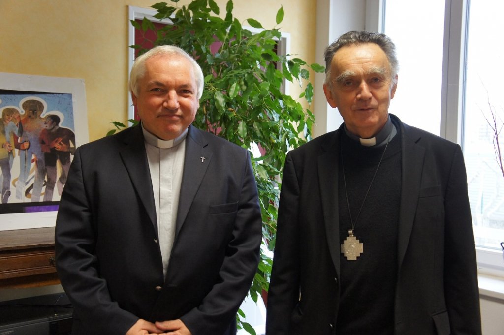 Mgr Jean-Marc Aveline aux côtés de Mgr Georges Pontier (Photo Robert Poulain)