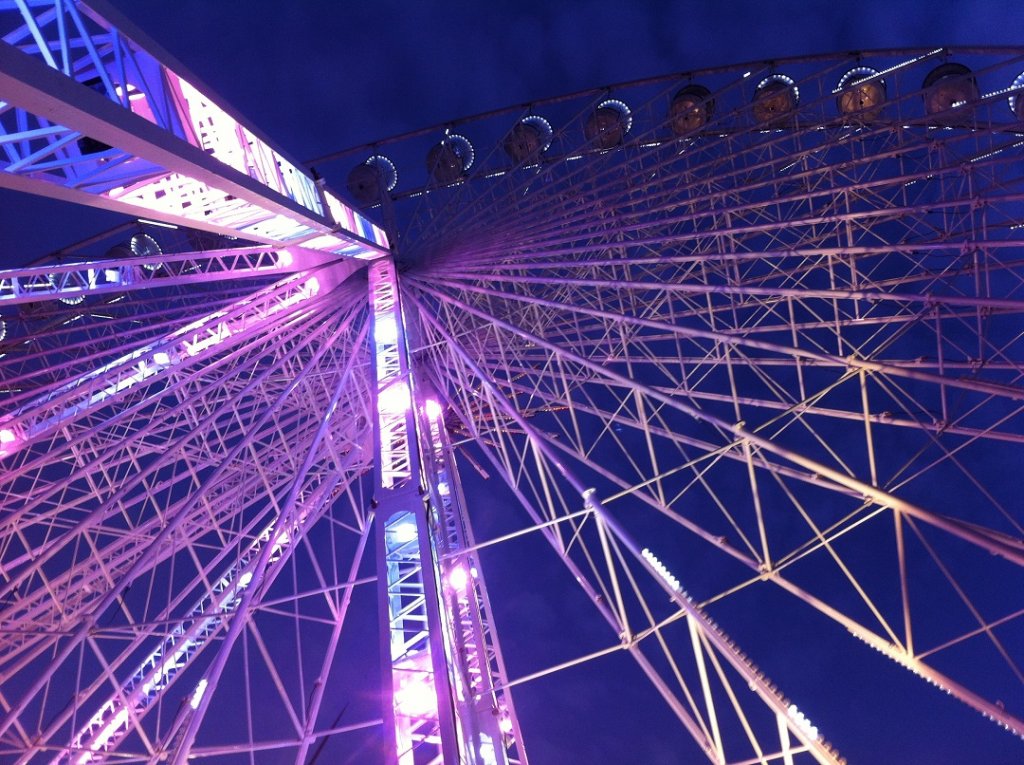 D'une hauteur de 55 mètres la grande roue sise à Marseille est la plus haute de France (Photo Hagay Sobol)