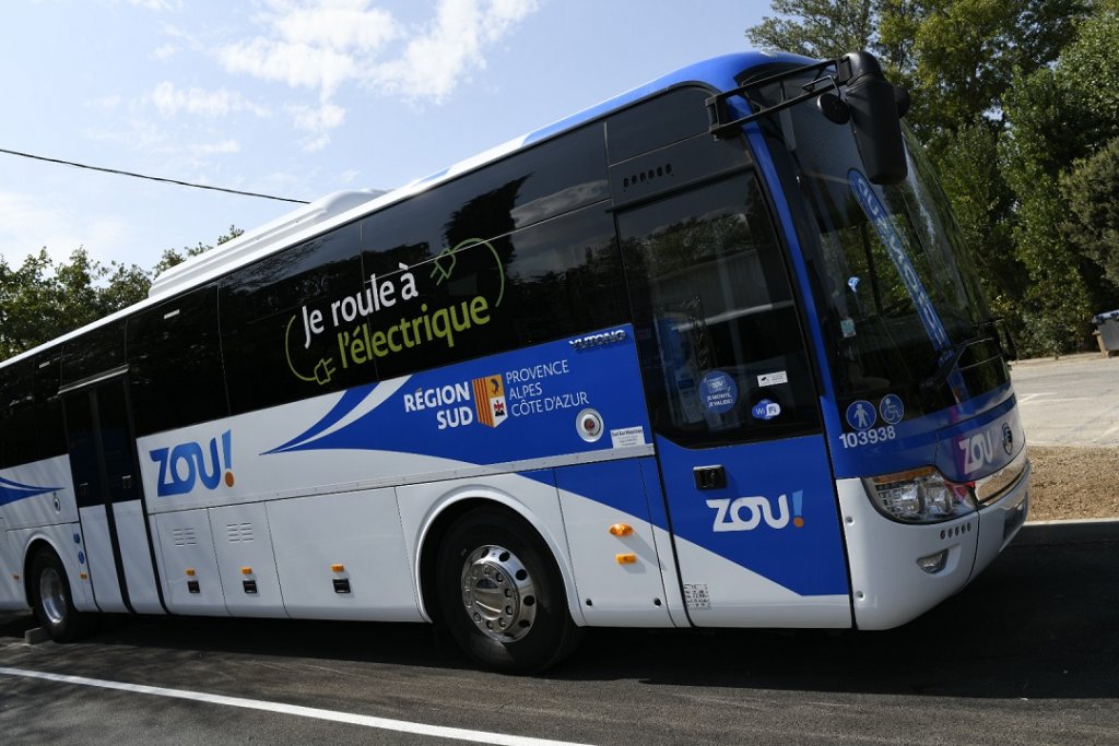 Un car 100% électrique (Photo Franck Pennant)