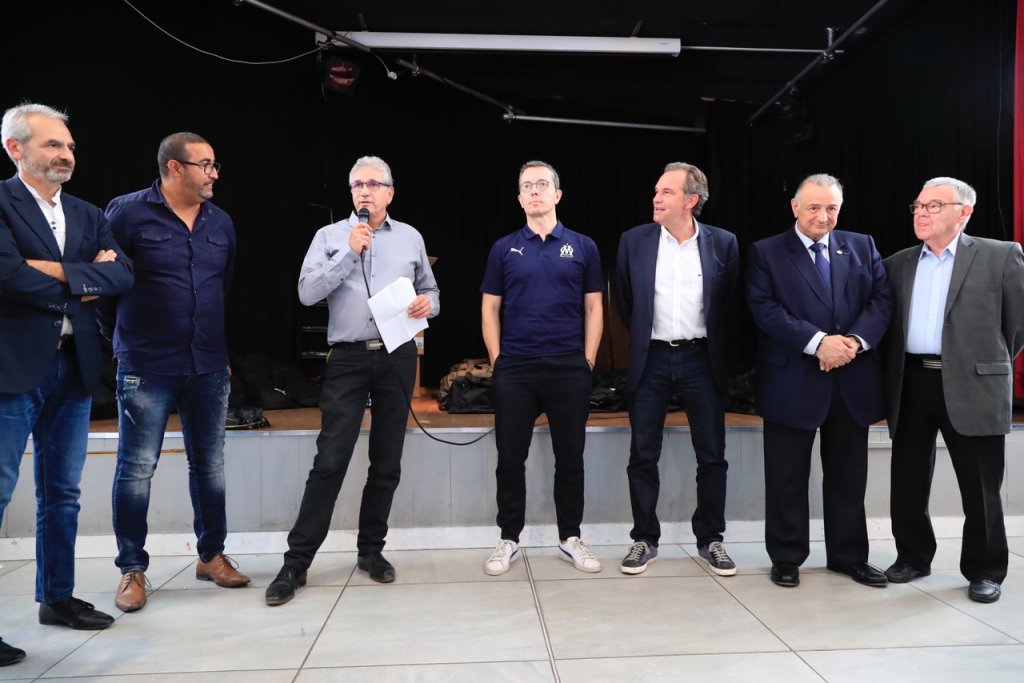 Philippe Amet, Président du FC La Castellane aux côtés de Jacques-Henri Eyraud, Renaud Muselier, Eric Borghini et Michel Gau (Photo D.R.)