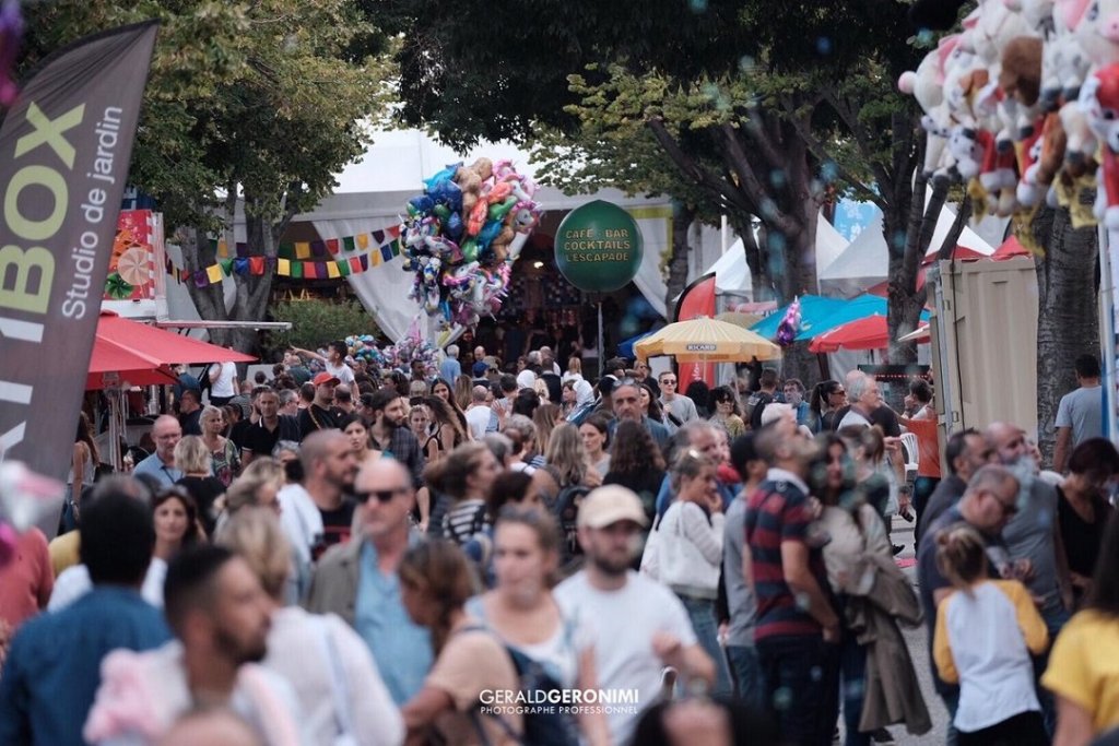 Un public venu en nombre en ce premier dimanche de la Foire (Photo Gérald Geronimi)