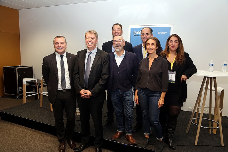 De gauche à droite Martial Alvarez, Gérard Gazay, Fabrice Alimi et les partenaires du Hub: Franck Aranjo, Jean-Marc Rouquerol, Céline Manca, Muriel Bernard-Reymond (Photo Robert Poulain)