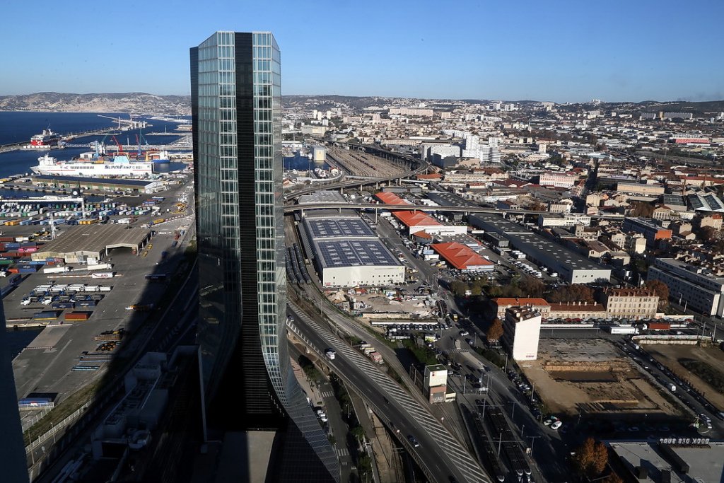 La Tour Jacques Saadé, siège du Groupe CMA CGM à Marseille (Photo Robert Poulain)