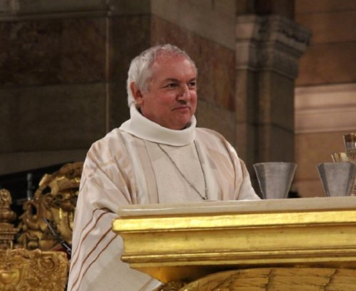 Mgr Aveline archevêque de Marseille lance un appel au don (Photo Philippe Maillé)