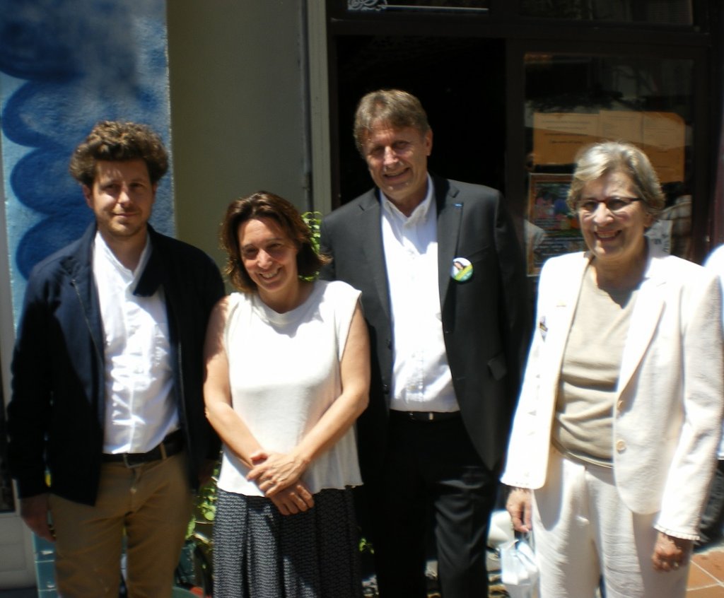 De gauche à droite Julien Bayou, secrétaire national d’EE-LV, Sophie Camard et Patrick Amico têtes de liste du Printemps Marseillais dans les 1/7 et l'ancienne ministre du Logement, la sénatrice Marie-Noëlle Lienemann (Photo Michel Caire)