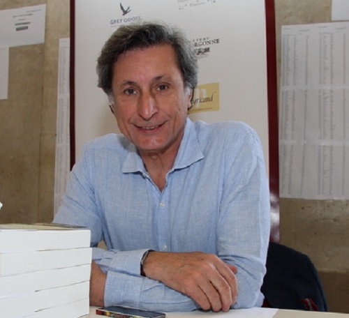 Patrick de Carolis prend la tête de la ville d'Arles (Photo archive Robert Poulain)