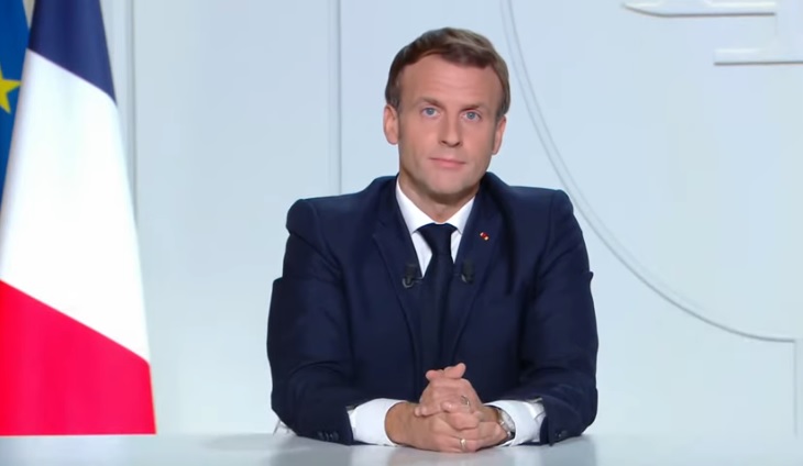 Le Président de la république, Emmanuel Macron vient d'annoncer lors de son allocution qu'il fallait retrouver, à partir de vendredi, "le confinement qui a stoppé le virus" (Photo capture d'écran)