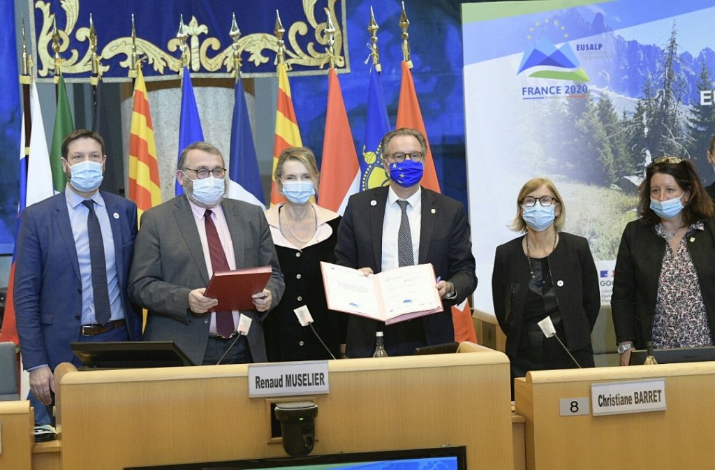 L'Assemblée Générale de la Stratégie de l’Union Européenne pour la Région Alpine s'est tenue au sein de l'hôtel de Région Sud à Marseille ©Jean-Pierre Garufi