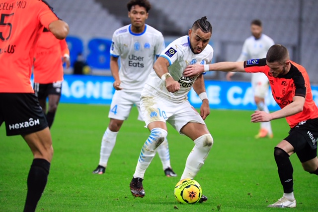 Dimitri Payet a perdu le contrôle du ballon qui a entraîné l’égalisation rémoise (Photo Laurent Saccomano/ Wallis.fr)