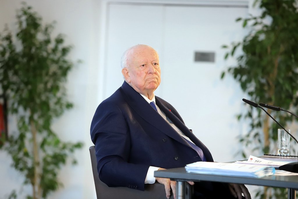 Fin de la garde à vue de l'ancien maire de Marseille, Jean-Claude Gaudin ©Destimed/RP